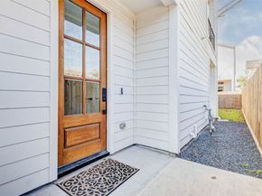 1307 E 27th Street A, Houston TX 77009