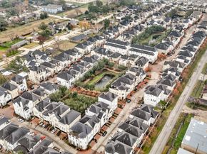 1810 Upland Lakes, Houston TX 77043