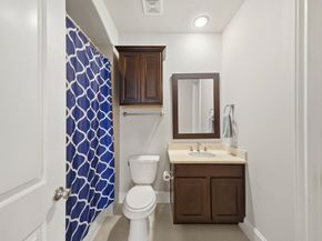 1810 Upland Lakes, Houston TX 77043