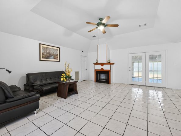 9927 Glenkirk Drive, Houston TX 77089