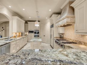 75 S Player Crest Circle, Spring TX 77382