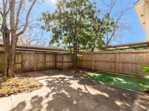 7965 Kendalia Drive, Houston TX 77036