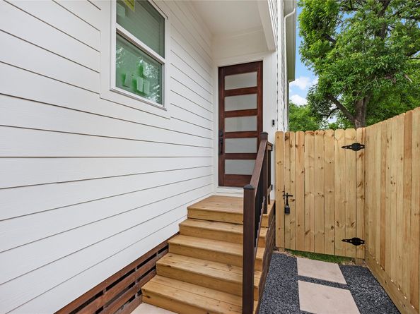 6626 Highrock Road, Houston TX 77092