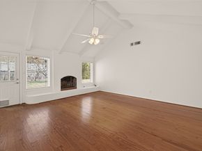 6030 Benning Drive, Houston TX 77096