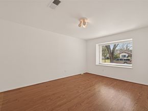 6030 Benning Drive, Houston TX 77096