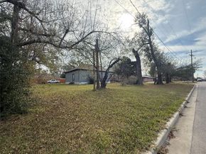 412 Waco Street, Conroe TX 77301