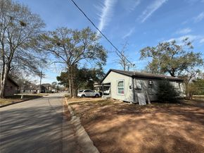 412 Waco Street, Conroe TX 77301