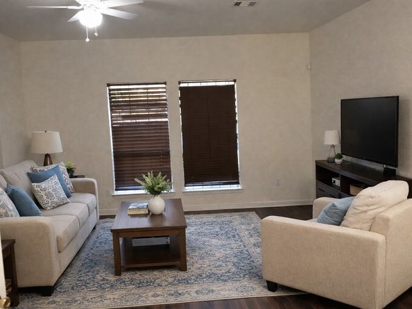 10441 Wicklowe, Houston TX 77016