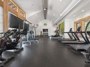 17215 Sages Ravine Drive, Humble TX 77346