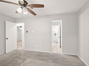 35 N Wavy Oak Circle, The Woodlands TX 77381