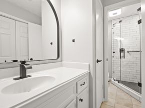 35 N Wavy Oak Circle, The Woodlands TX 77381