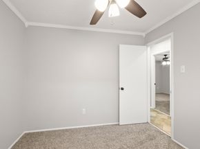 35 N Wavy Oak Circle, The Woodlands TX 77381