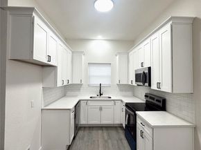 318 Tennessee Street, Houston TX 77029