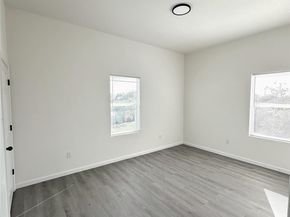 318 Tennessee Street, Houston TX 77029