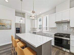 2708 Grand Fountains Drive F, Houston TX 77054