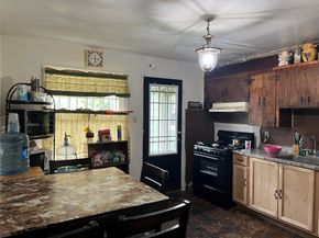 2836 Cochran Street, Houston TX 77009