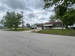 2836 Cochran Street, Houston TX 77009