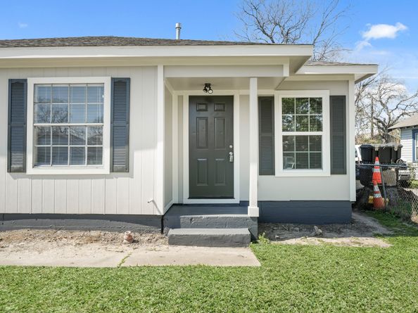618 Hoffman Street, Houston TX 77020