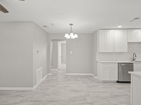 618 Hoffman Street, Houston TX 77020