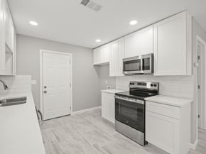 618 Hoffman Street, Houston TX 77020