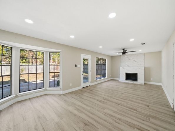 22 Cricket Hollow Place, Spring TX 77381