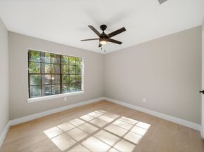 22 Cricket Hollow Place, Spring TX 77381