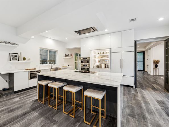 2114 Wroxton Road, Houston TX 77005