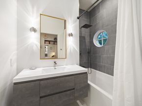 2114 Wroxton Road, Houston TX 77005