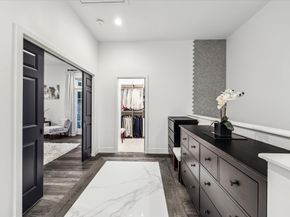 2114 Wroxton Road, Houston TX 77005