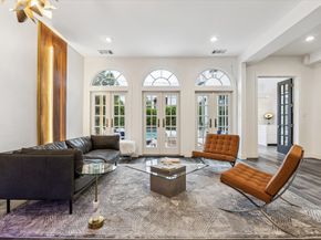 2114 Wroxton Road, Houston TX 77005