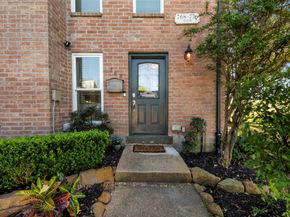 768 Worthshire Street, Houston TX 77008