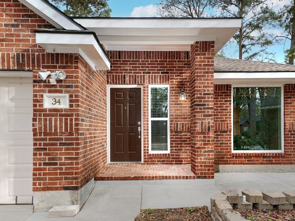 34 Cypress Bayou Court, The Woodlands TX 77382