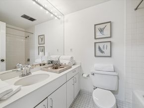 2001 Holcombe Boulevard 504, Houston TX 77030