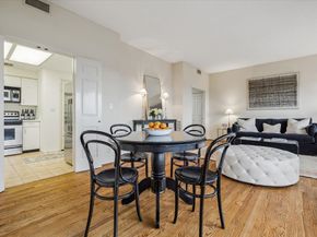 2001 Holcombe Boulevard 504, Houston TX 77030