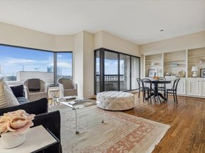 2001 Holcombe Boulevard 504, Houston TX 77030