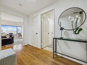 2001 Holcombe Boulevard 504, Houston TX 77030