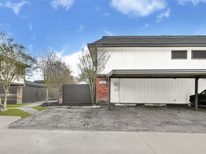 12040 Mighty Oak Drive, Houston TX 77066