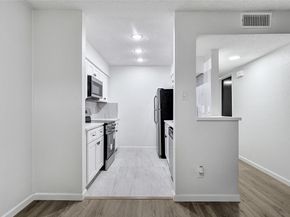 12040 Mighty Oak Drive, Houston TX 77066