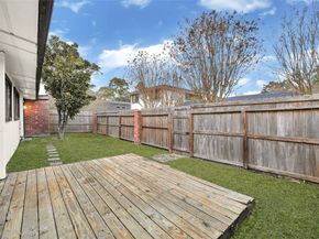 12040 Mighty Oak Drive, Houston TX 77066