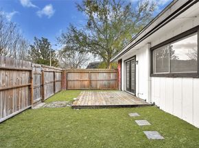 12040 Mighty Oak Drive, Houston TX 77066