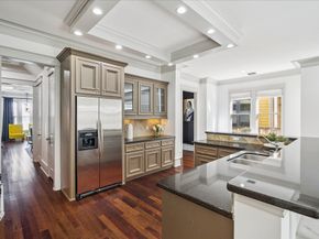 1325 Ashland Street, Houston TX 77008