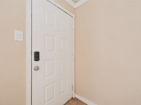 9350 Country Creek Dr 1, Houston TX 77036