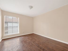 9350 Country Creek Dr 1, Houston TX 77036