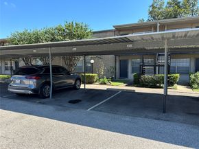 5550 N Braeswood Boulevard 24, Houston TX 77096