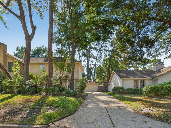 3810 Glenwood Springs Dr, Kingwood TX 77345