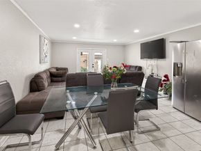 8478 Ariel St 61, Houston TX 77074