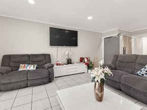 8478 Ariel St 61, Houston TX 77074