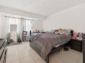 8478 Ariel St 61, Houston TX 77074