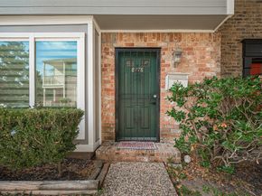 8478 Ariel St 61, Houston TX 77074