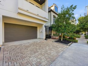 2114 Mcduffie Street, Houston TX 77019